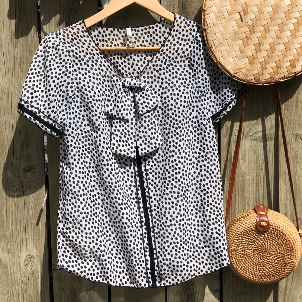 WILLOW & CLAY adorable top! - Picture 1 of 7